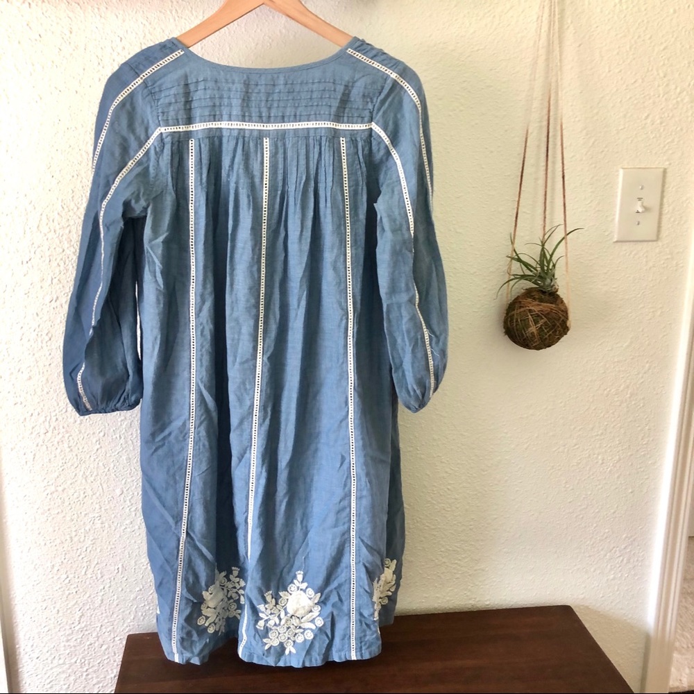 Pink Chicken Chambray Embroidery dress - Picture 2 of 9